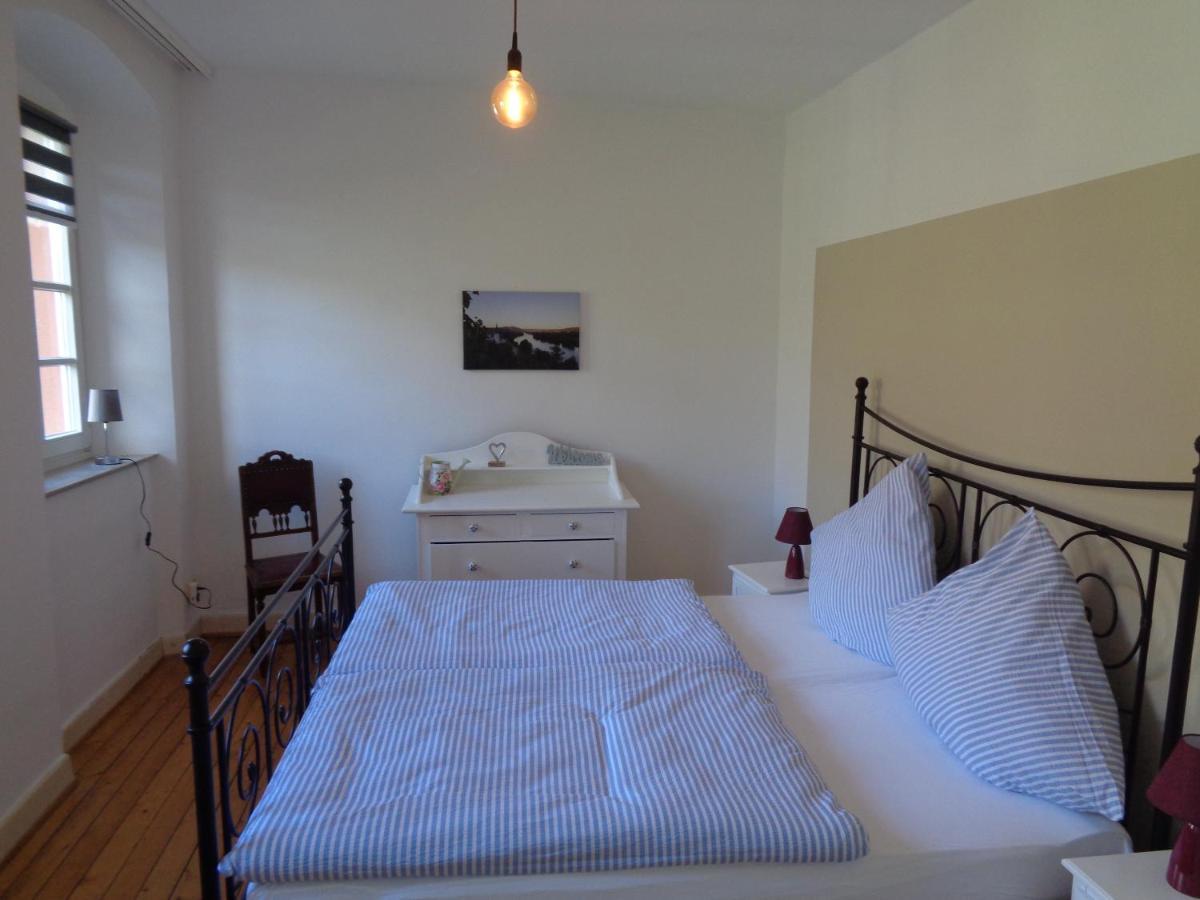 Ferienwohnung Altes Pfarrhaus Mit Flair Und Moselblick Brauneberg Zewnętrze zdjęcie