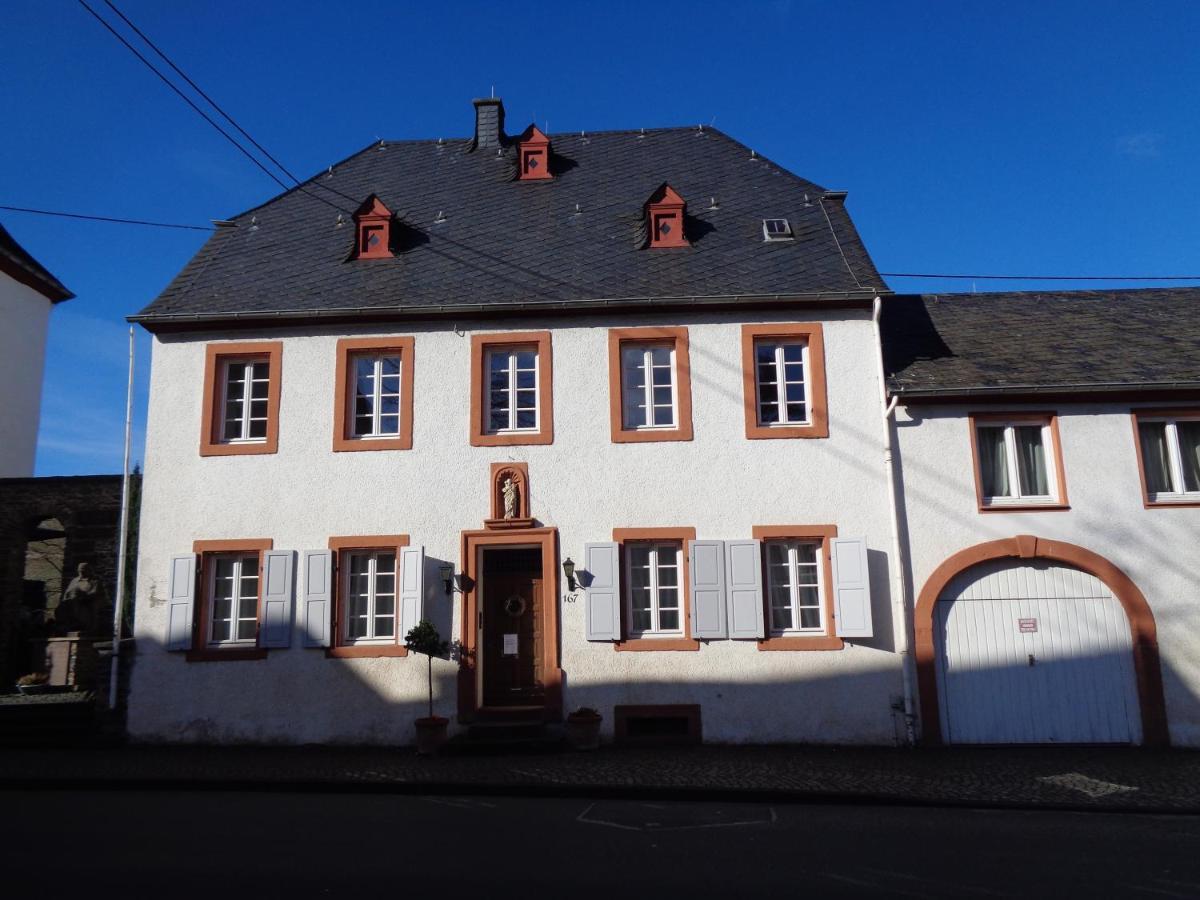 Ferienwohnung Altes Pfarrhaus Mit Flair Und Moselblick Brauneberg Zewnętrze zdjęcie